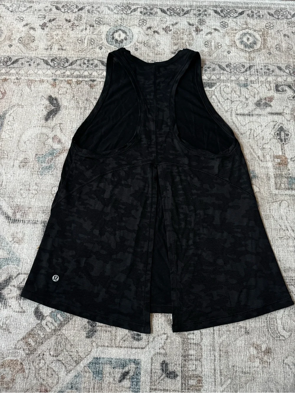 🍋 Lululemon Tank - Picture 2 of 5